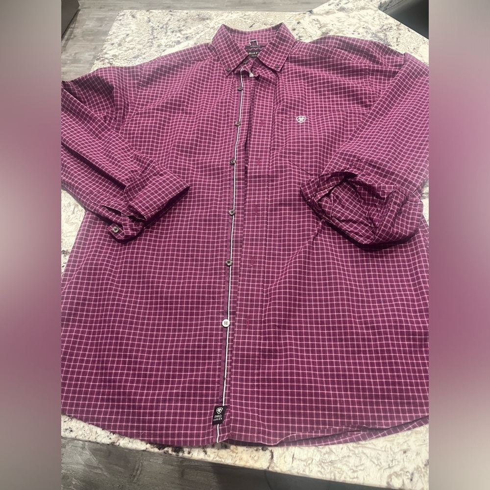 Ariat pro series size M perfect condition button up dress shirt